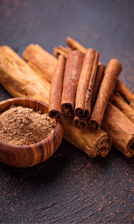 نمای نزدیک چوب دارچین سیگاری 🔥🍂 کیفیت بالا و کاملاً طبیعی