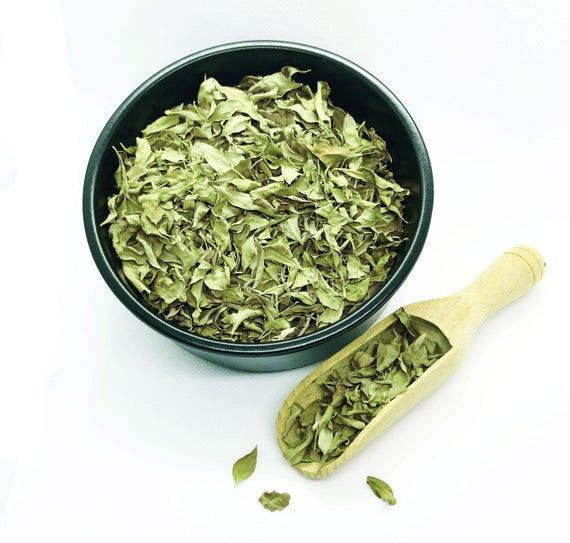 ارسال رایگان برگ سنا اعلا 🌿🔥 مناسب پاکسازی روده و دمنوش لاغری – کیفیت عطاری اقیانوس